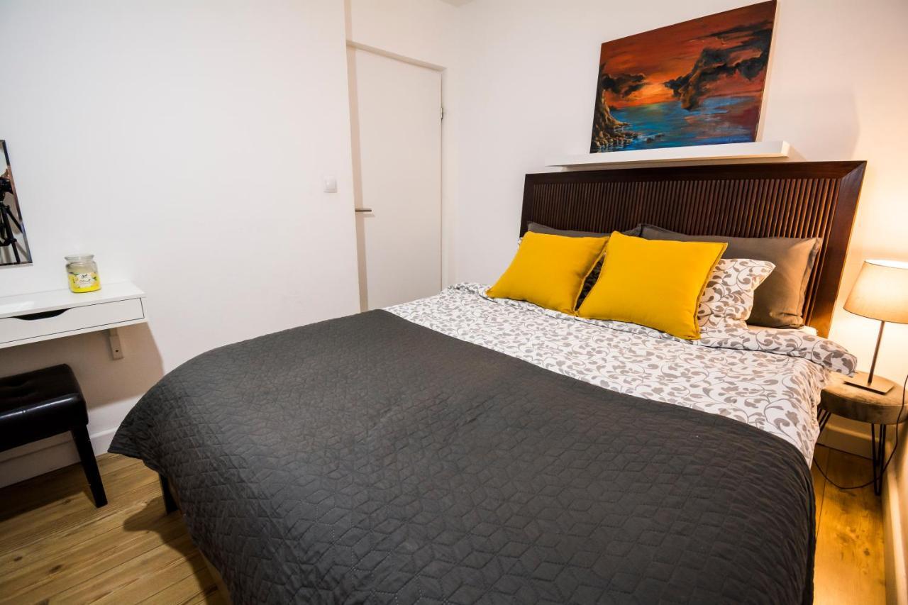 Mali Dvor Novigrad Apartment