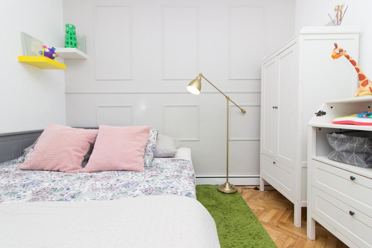 Mali Dvor Novigrad Apartmán *
