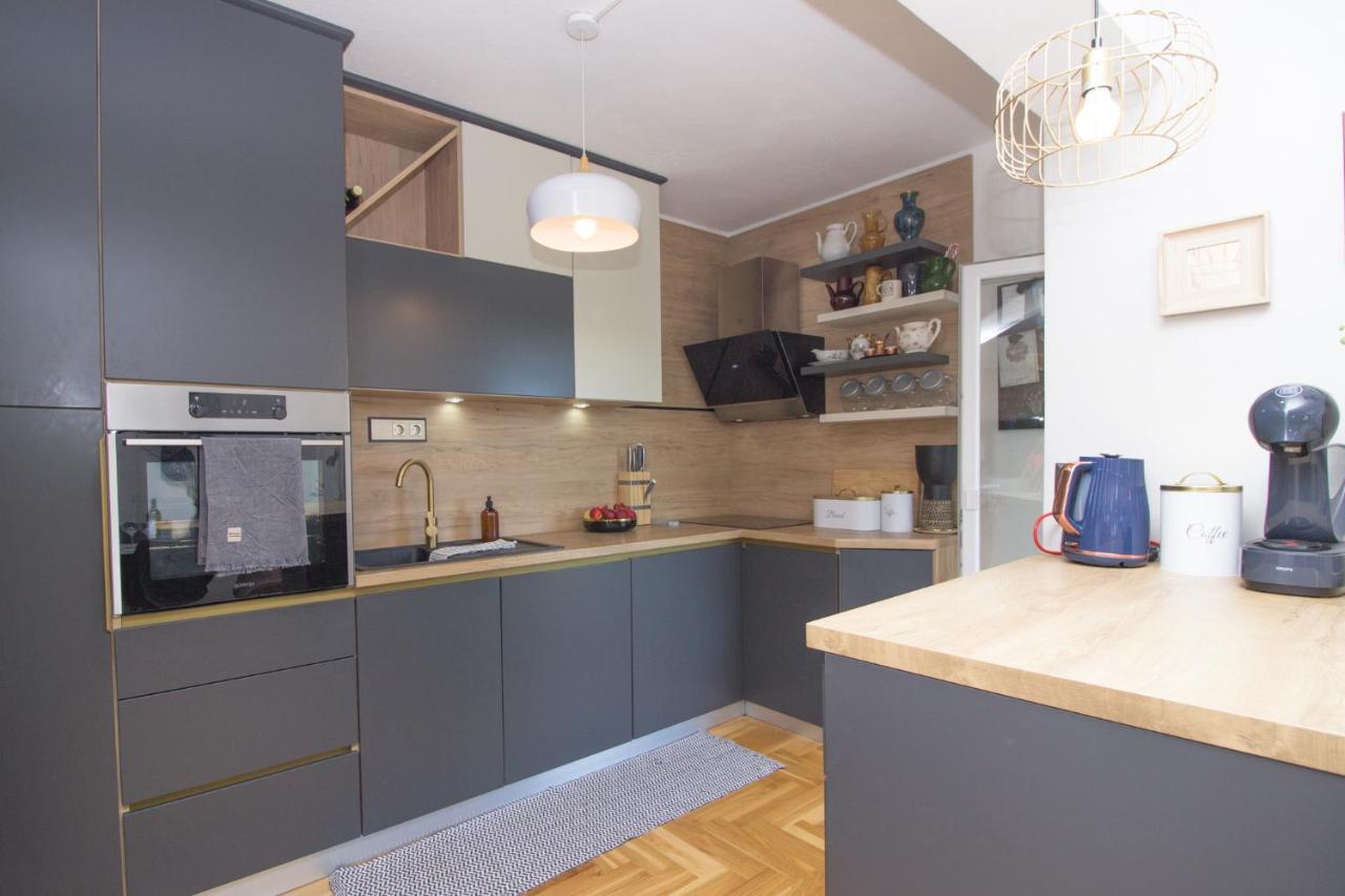 Apartment Mali Dvor Novigrad *