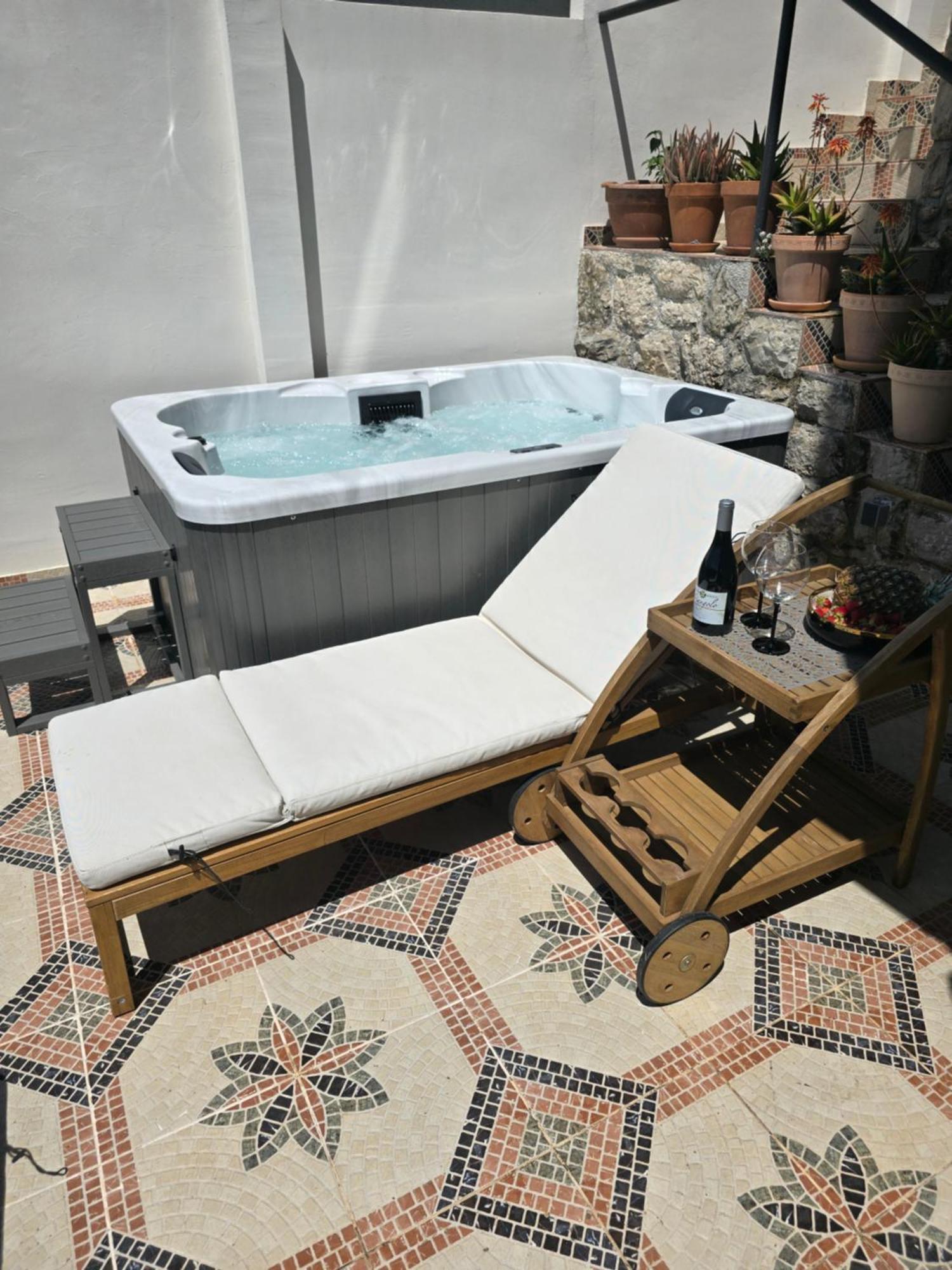 Mali Dvor Novigrad Apartment