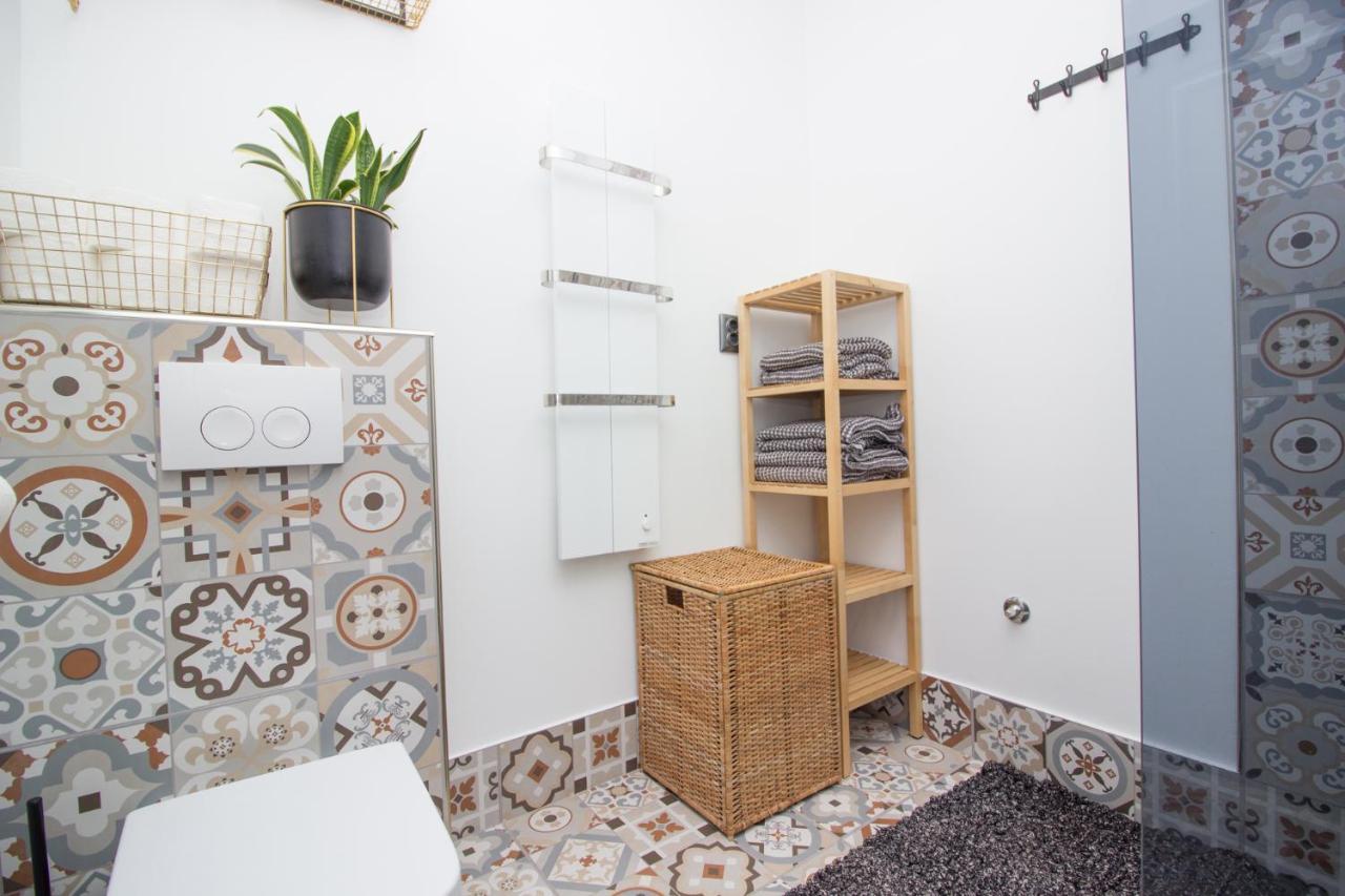 Mali Dvor Novigrad Apartman
